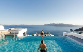 La Perla Villas&Suites